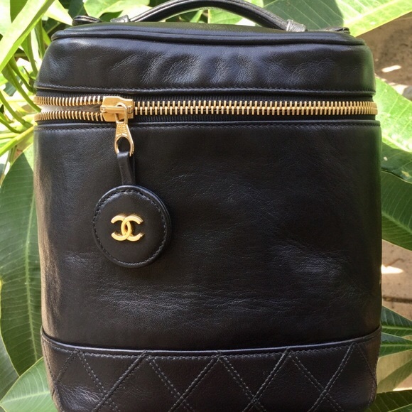 CHANEL Handbags - Chanel cosmetic bag